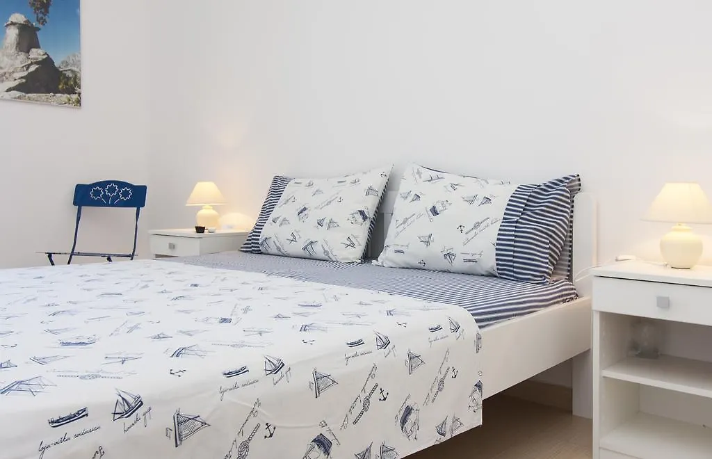 Rooms & Apartments Bruno Guest house